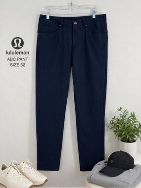 Performance Travel Moisture Wicking Lululemon ABC Pants Navy Size 32 Stretch